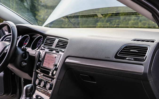 Volkswagen Golf cena 48900 przebieg: 247593, rok produkcji 2016 z Kostrzyn nad Odrą małe 781